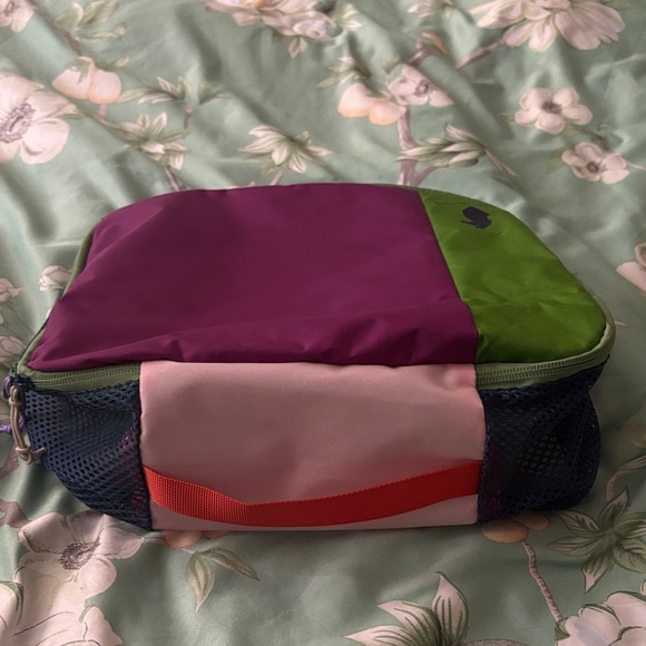 Cotopaxi Packing Cube - Vibrant Colorblock Travel Organizer - Picture 2 of 5